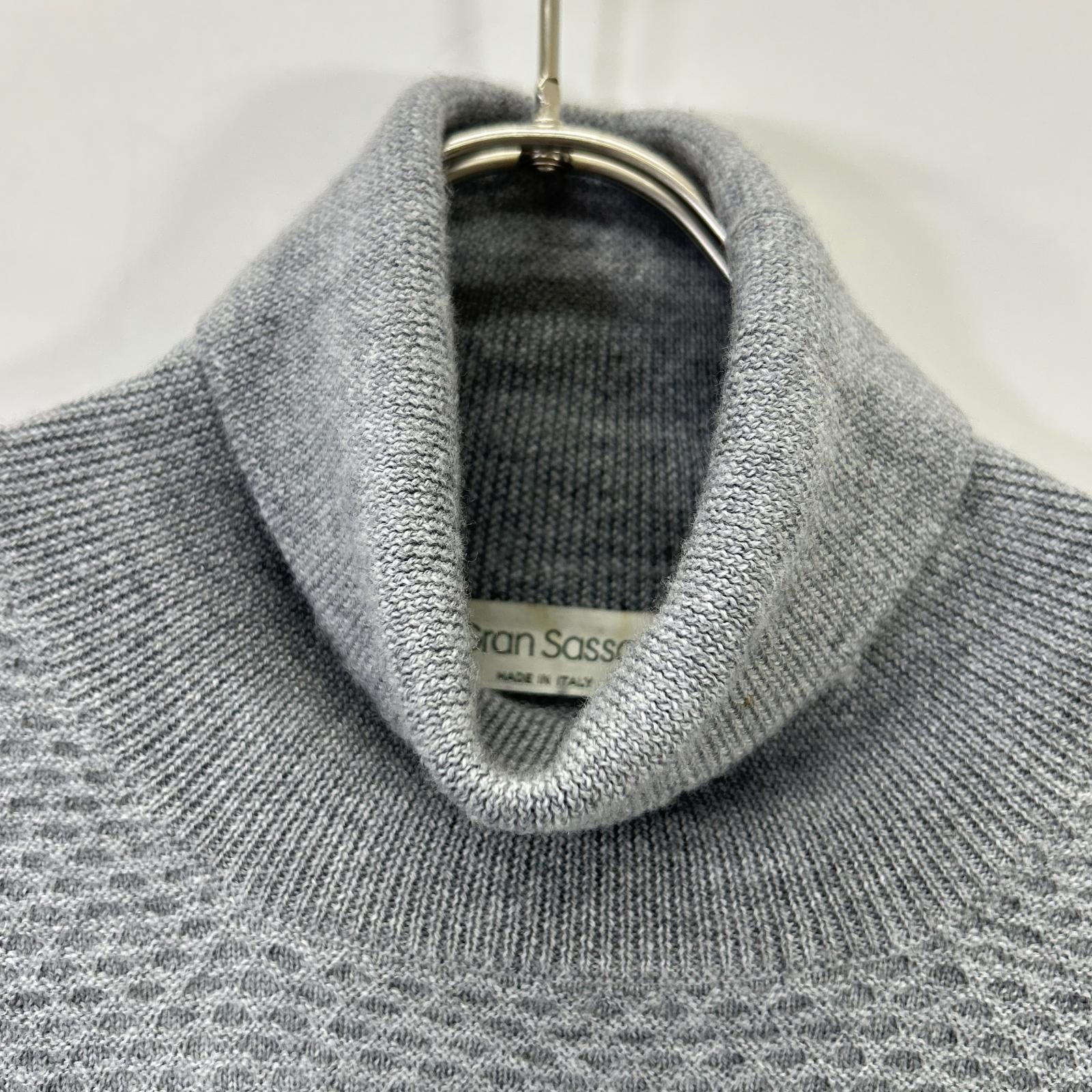 Gray Turtleneck Knit Top Men's