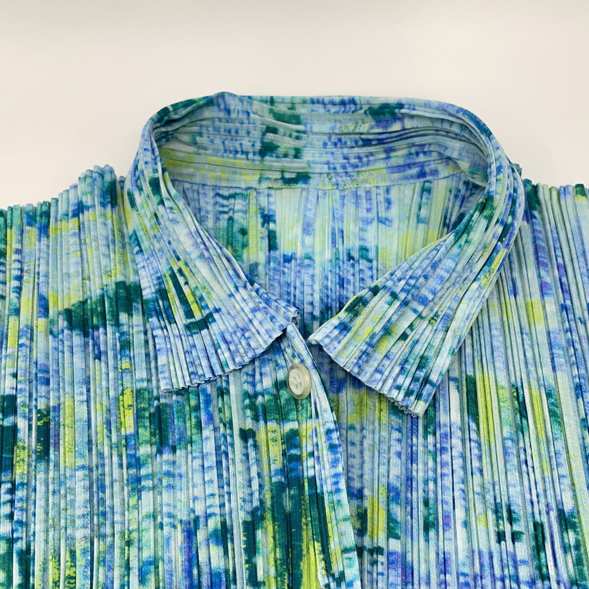 PLEATS PLEASE PP12-JJ372 Blue All-over Pattern Pleated Shirt Top