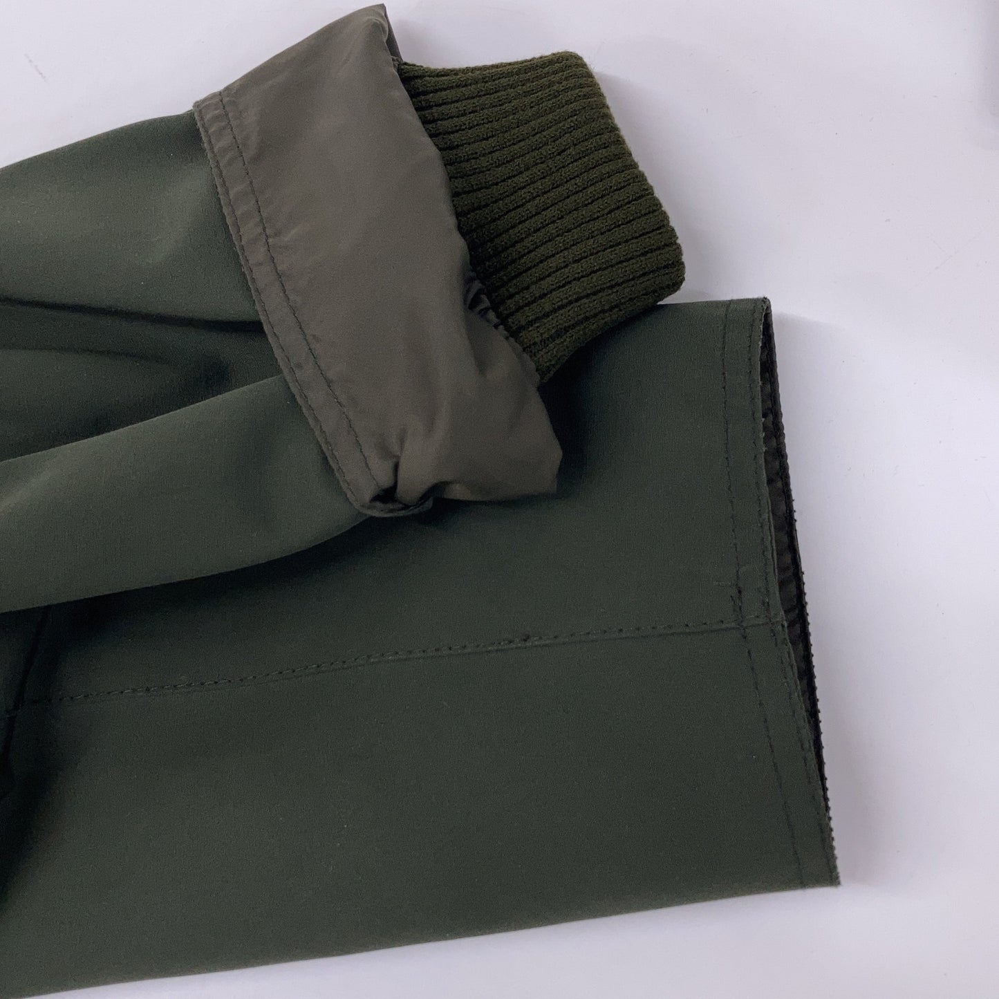 Barbour 巴伯 2102125 Burghley 拉链夹克