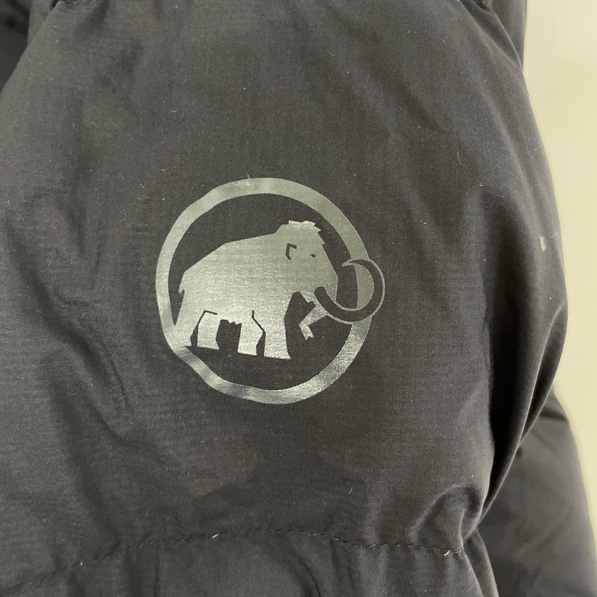 MAMMUT マムート ブラック エクセロン インサーレション フーデッド ジャケット ジャケット