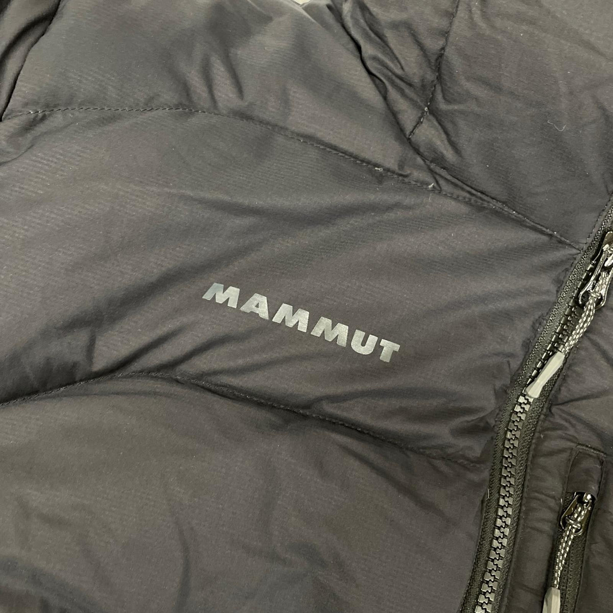 MAMMUT マムート ブラック エクセロン インサーレション フーデッド ジャケット ジャケット