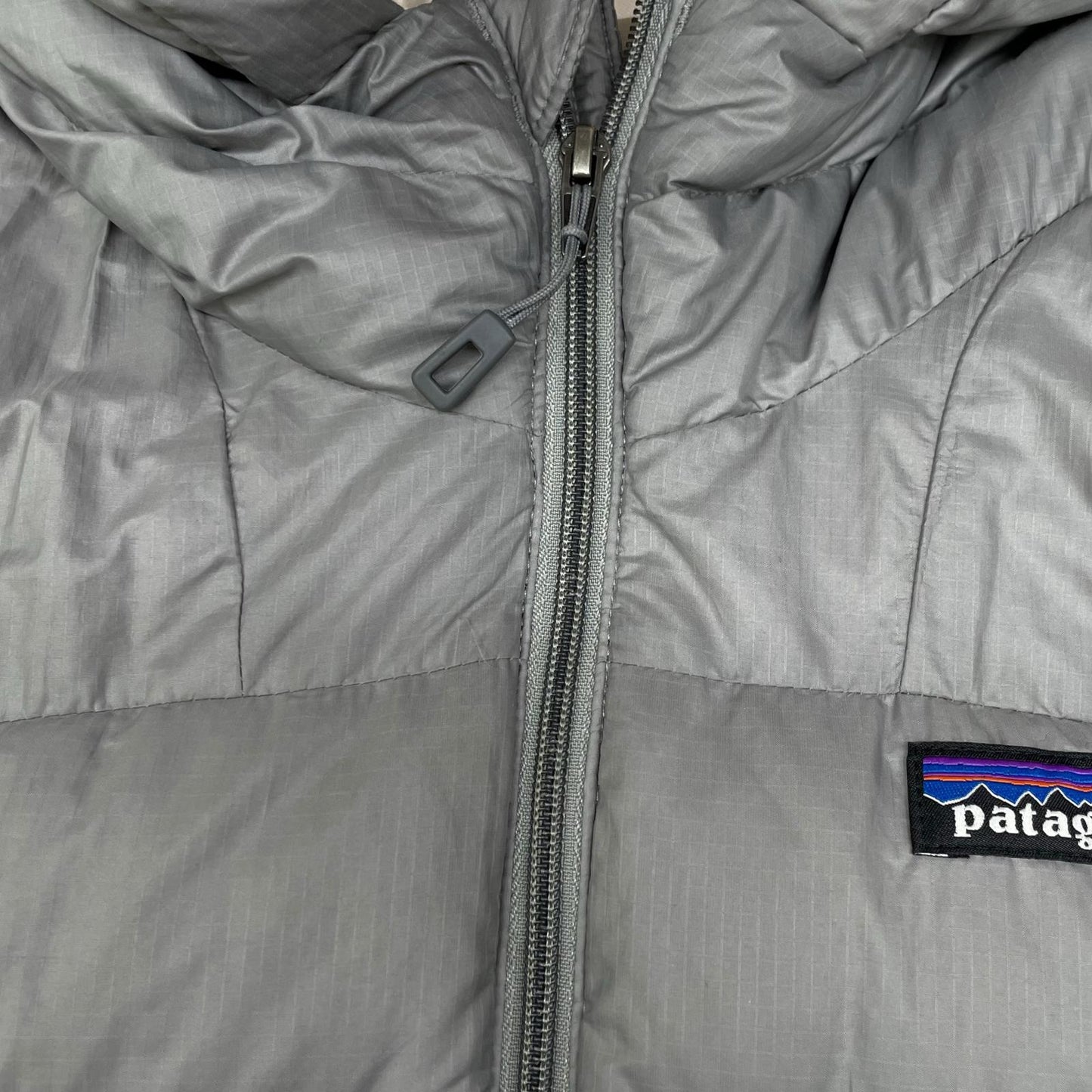 Patagonia パタゴニア グレー ハイロフトダウンフーディ ジャケット