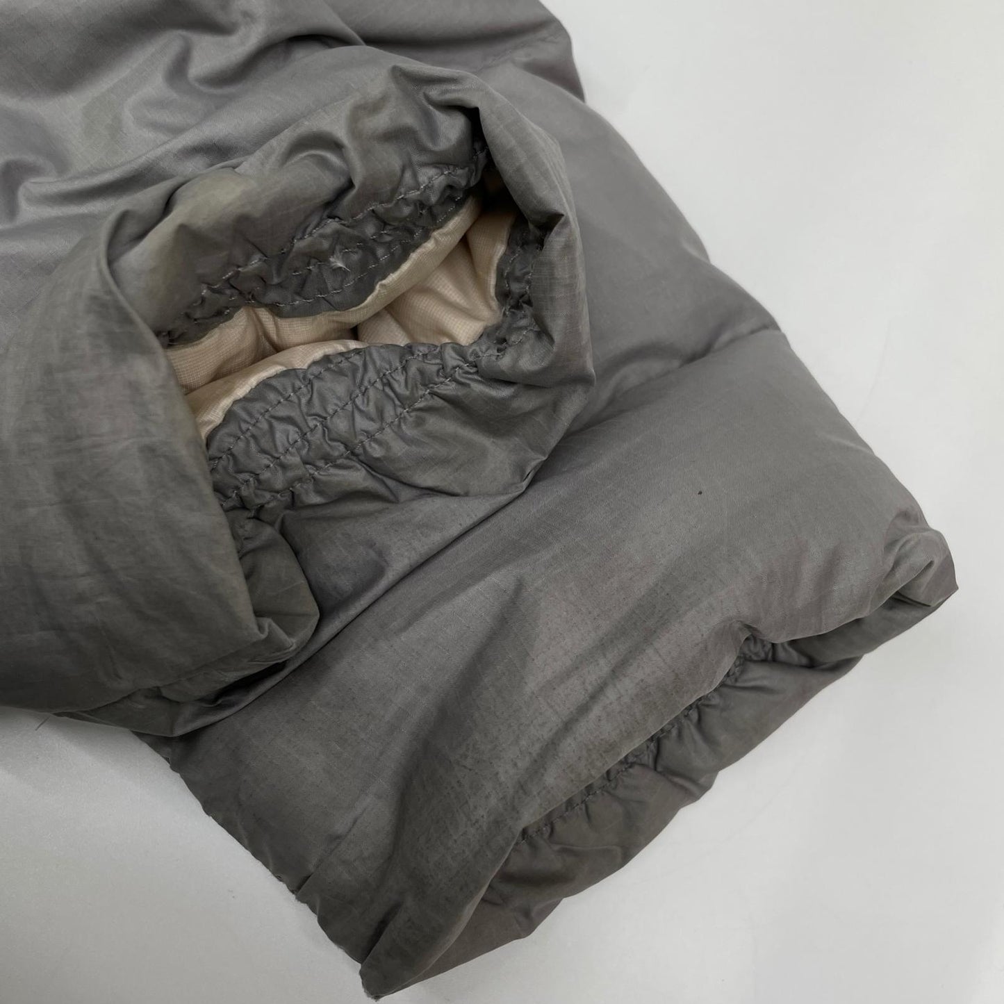 Patagonia パタゴニア グレー ハイロフトダウンフーディ ジャケット