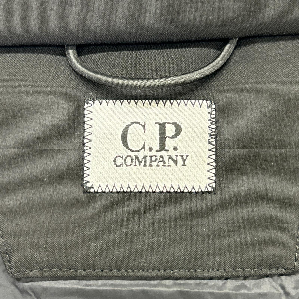 C.P.COMPANY シーピーカンパニー 07CMOW018A ブラック ナイロンジャケット ジャケット