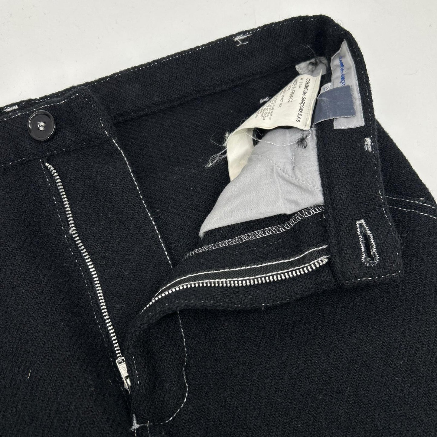 COMME des GARCONS SHIRT W19144 Black Tapered Pants Bottoms