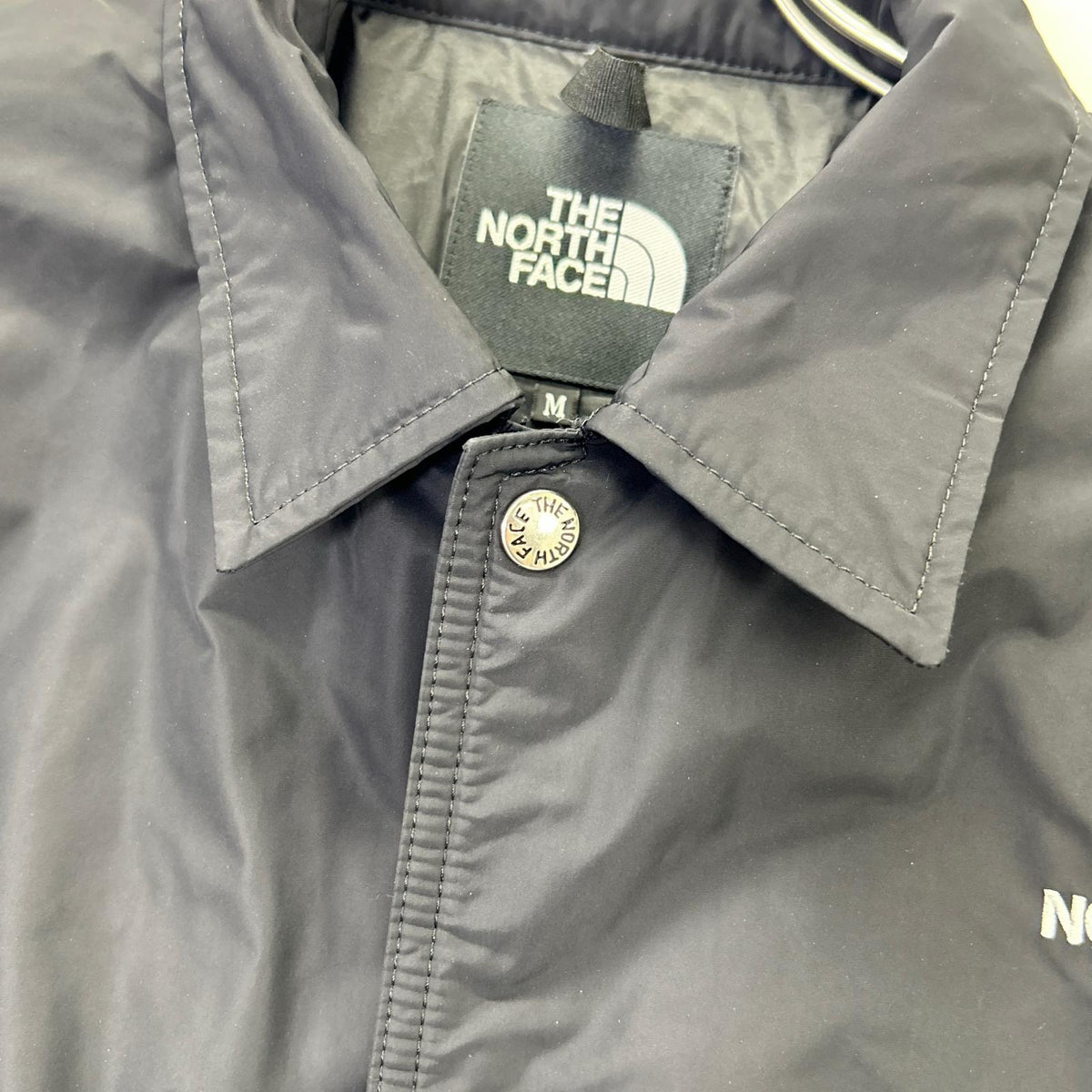 THE NORTH FACE NY82550 Black Insulated Coach Jacket Jacket
