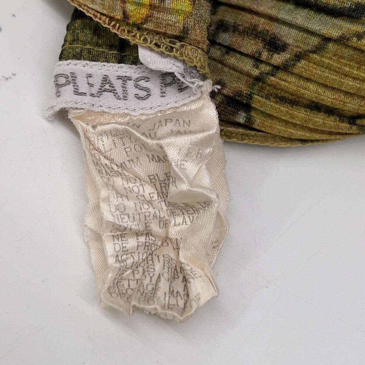 PLEATS PLEASE 三宅一生 PP84ーJH777 全幅印花褶皱无袖长连衣裙