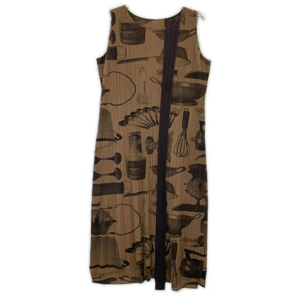 PLEATS PLEASE PP53-JH586 Khaki tableware pattern, cooking utensil pattern, pleated sleeveless dress, dress