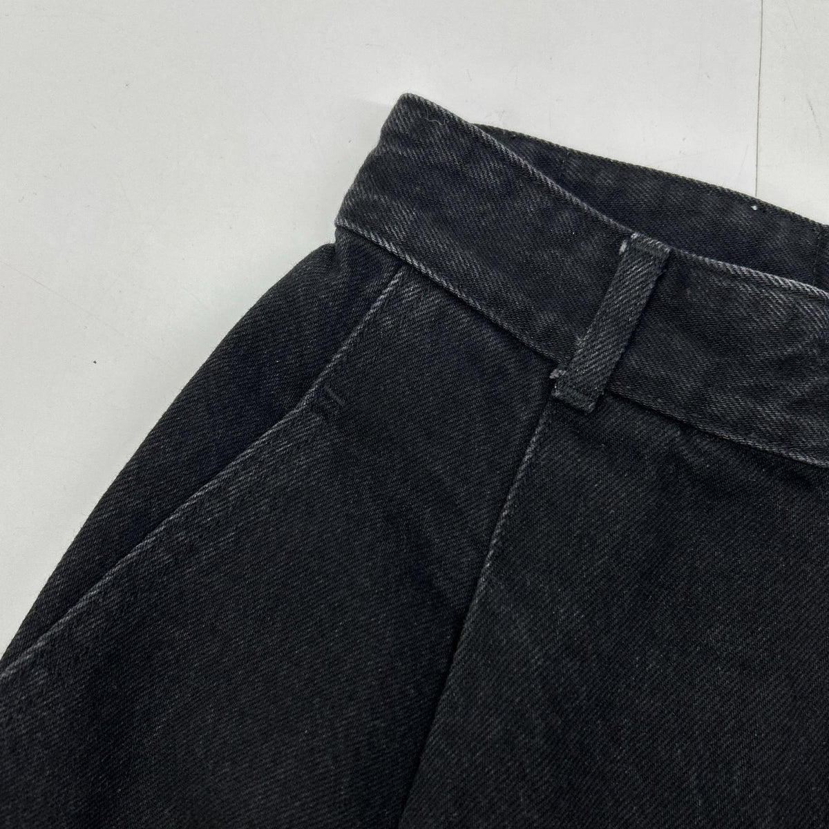 MACPHEE マカフィー 24年製 ブラック コットンデニム タックワイドパンツ ボトムス