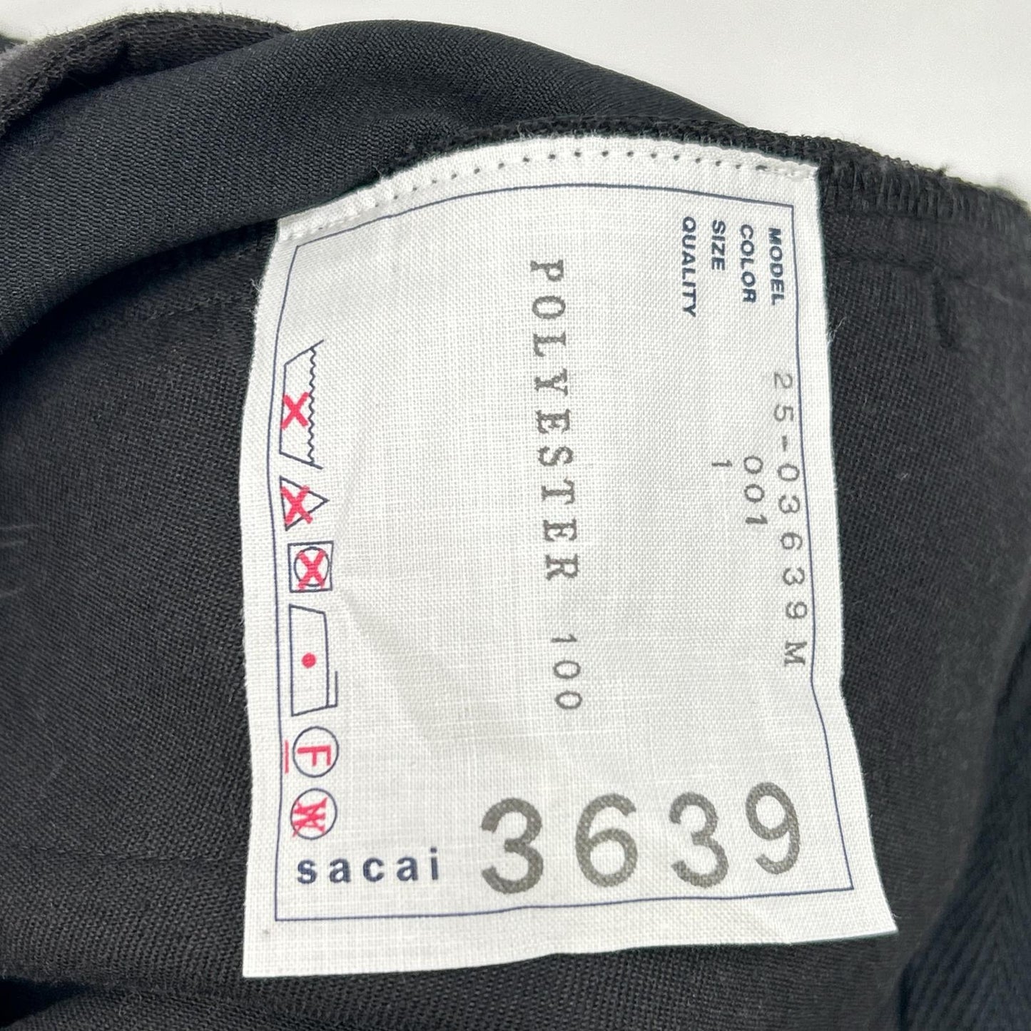 sacai サカイ 25SS ブラック ベルト付きセンタープレススラックスロングパンツ　25-030639M ボトムス