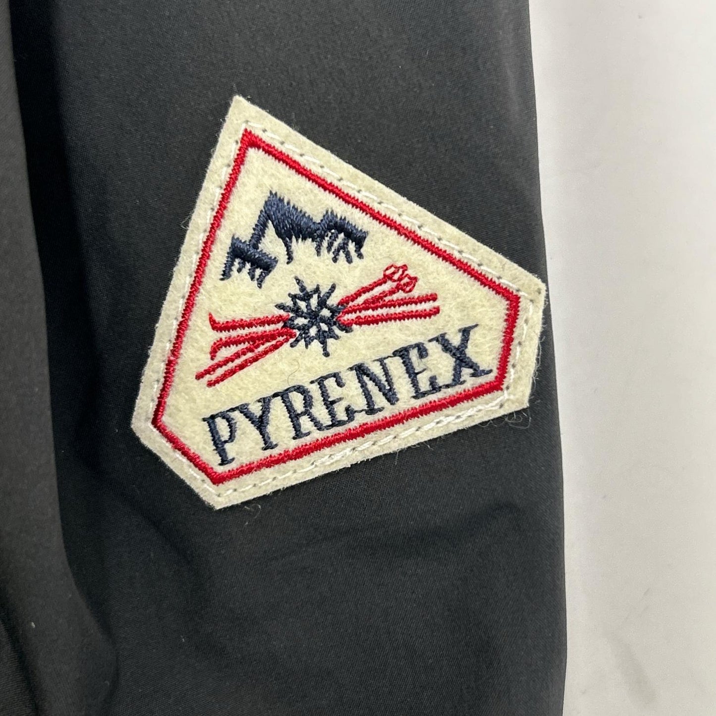 PYRENEX 羽绒服 HUX009 黑色 ENSURE 拉链夹克