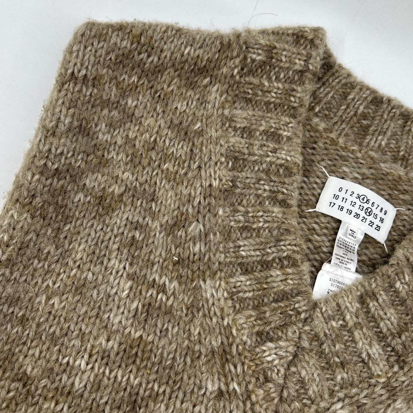 Maison Margiela 马吉拉 22AW SI0TH0001 米色 植物染色针织罩衫 马甲