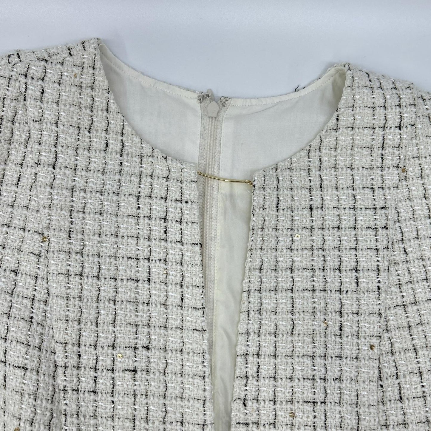 2024 White Tweed Sleeveless Dress