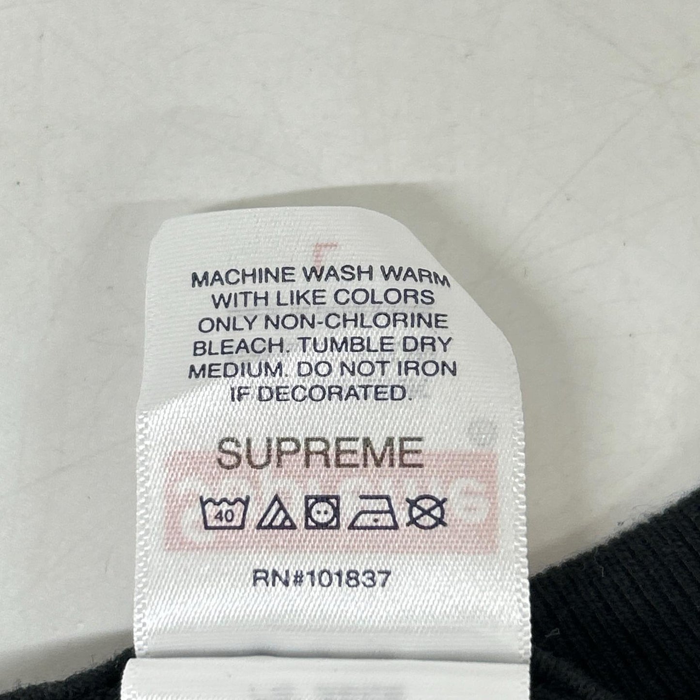 Supreme シュプリーム 25SS ブラック ペインティッド Tee トップス