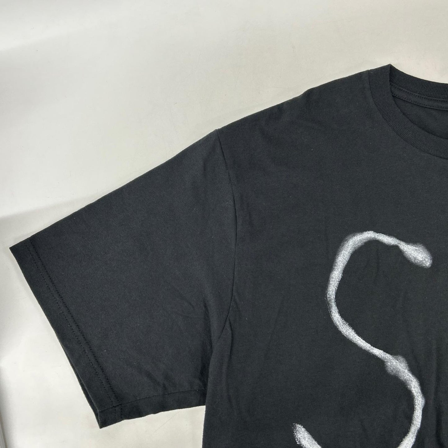 Supreme シュプリーム 25SS ブラック ペインティッド Tee トップス