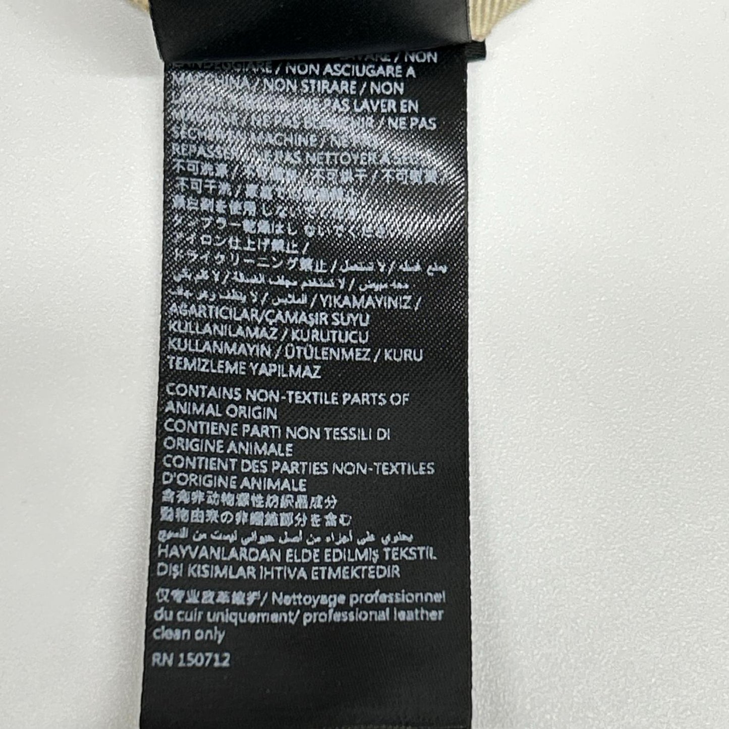 AMIRI 阿米里 AMDNSY1114 26SS 蓝色 皮革徽标贴片 牛仔裤 下装