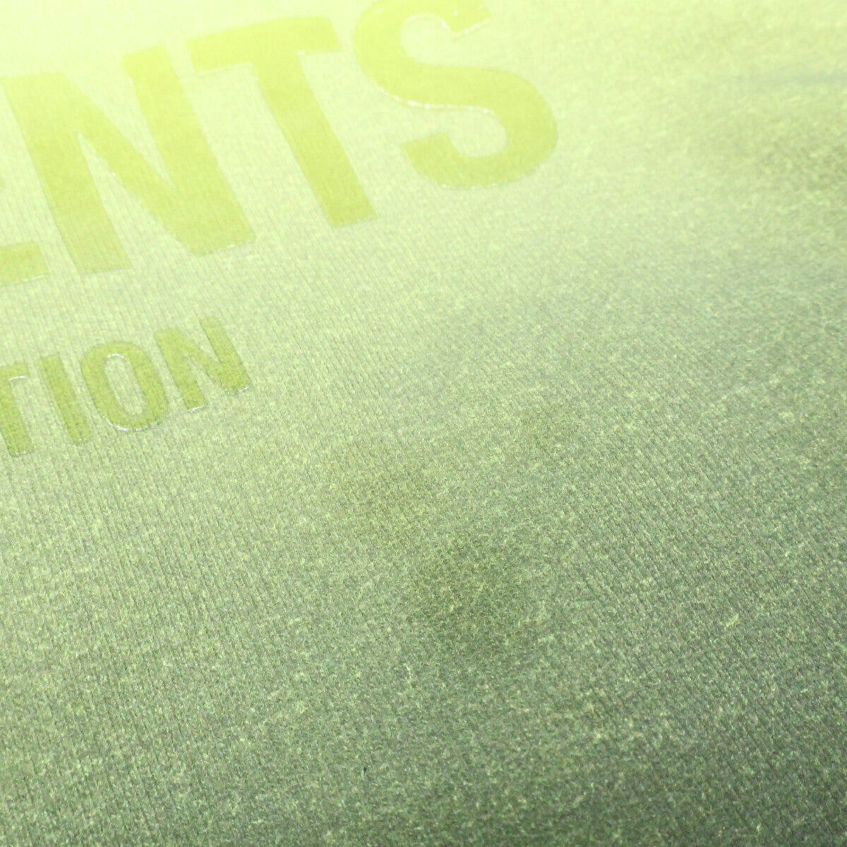 VETEMENTS ヴェトモン 【23AW】UE54HD200Y ロゴプリント グラデーション プルオーバー パーカー トップス