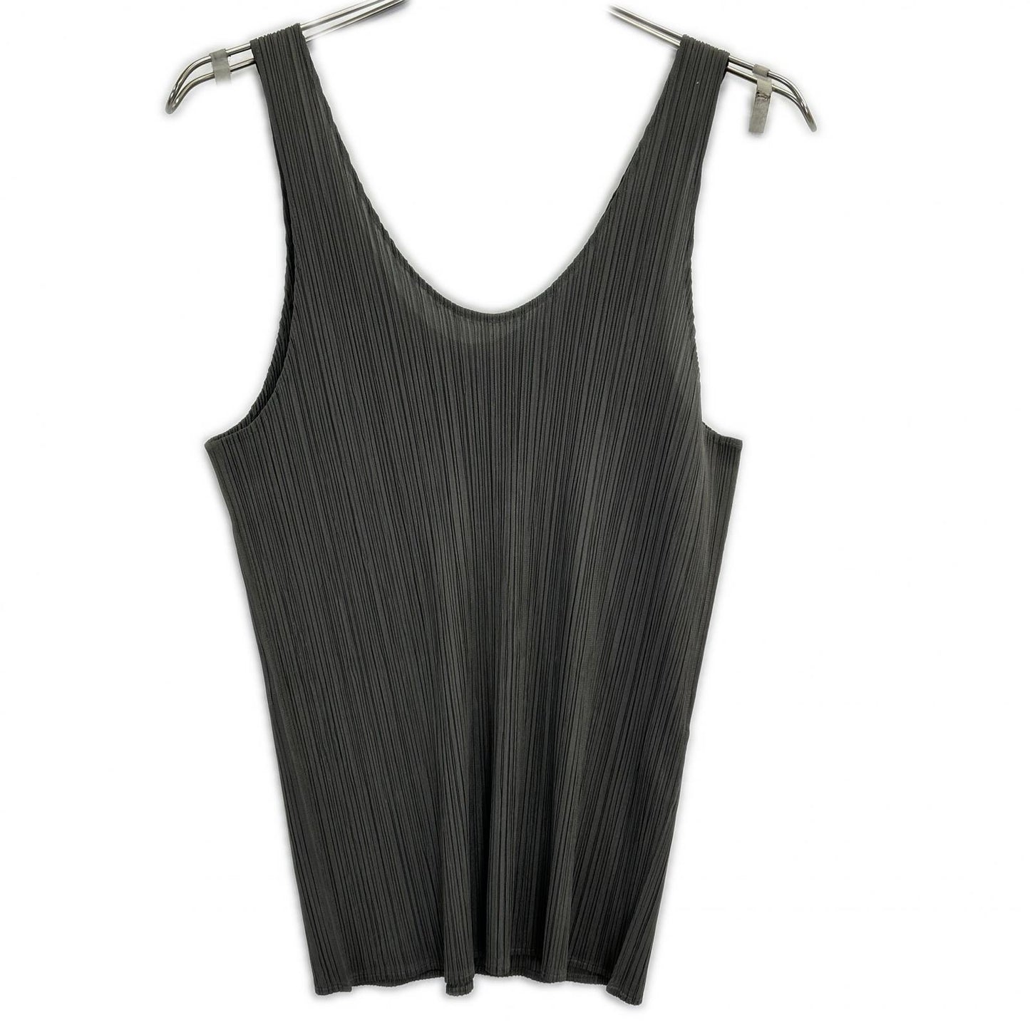 ISSEY MIYAKE イッセイミヤケ IM13-JK552 カーキ プリーツ ノースリーブカットソー トップス