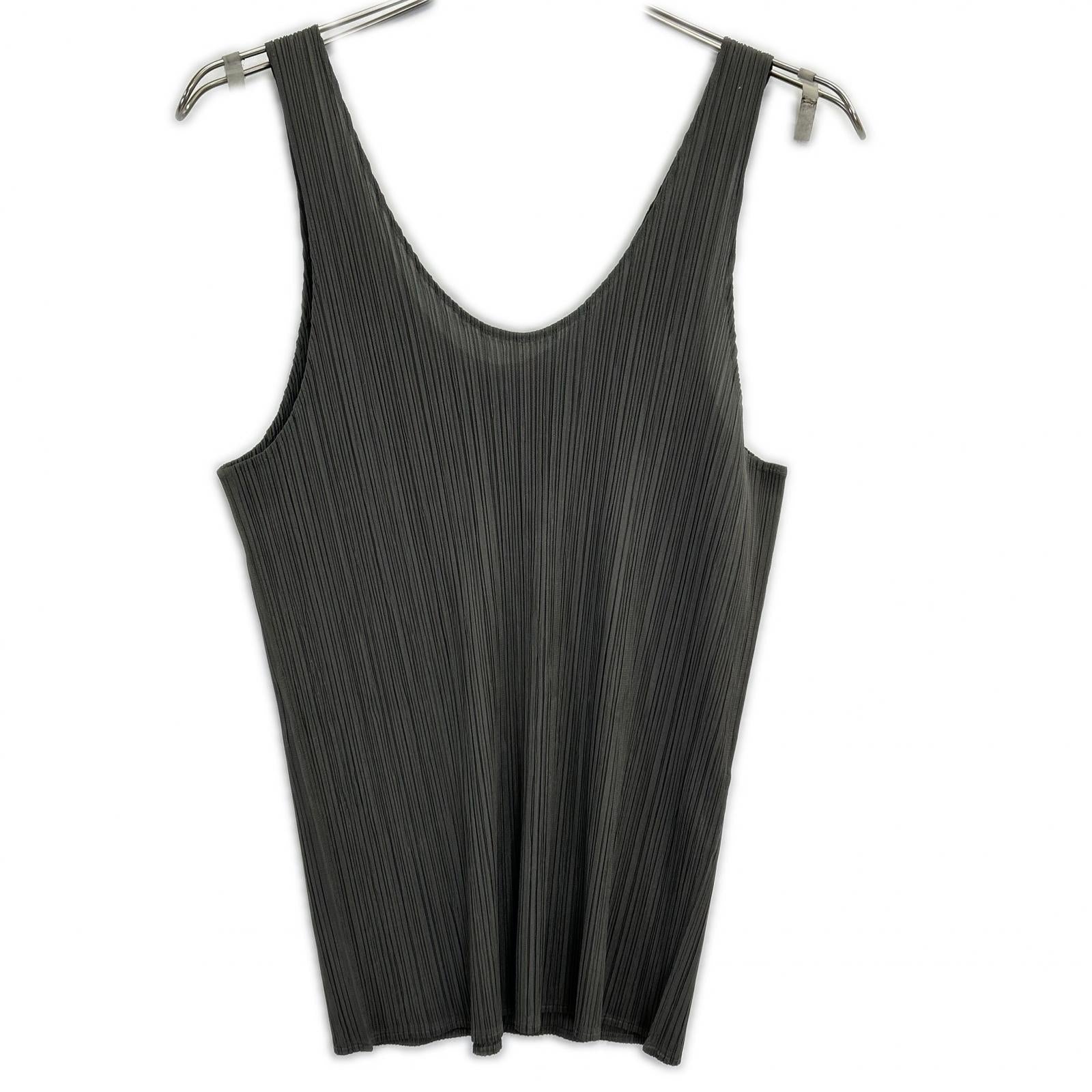 ISSEY MIYAKE イッセイミヤケ IM13-JK552 カーキ プリーツ ノースリーブカットソー トップス