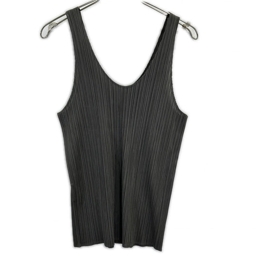 ISSEY MIYAKE イッセイミヤケ IM13-JK552 カーキ プリーツ ノースリーブカットソー トップス