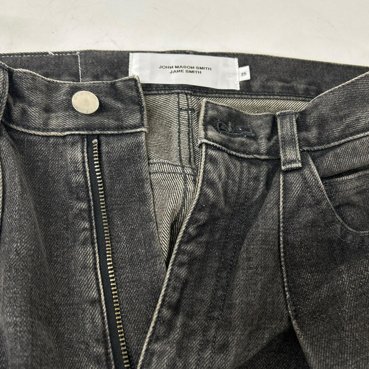 JOHN MASON SMITH ジョンメイソンスミス チャコール 14.5oz DENIM IN TUCK COMFORT TAPERED PANTS ボトムス