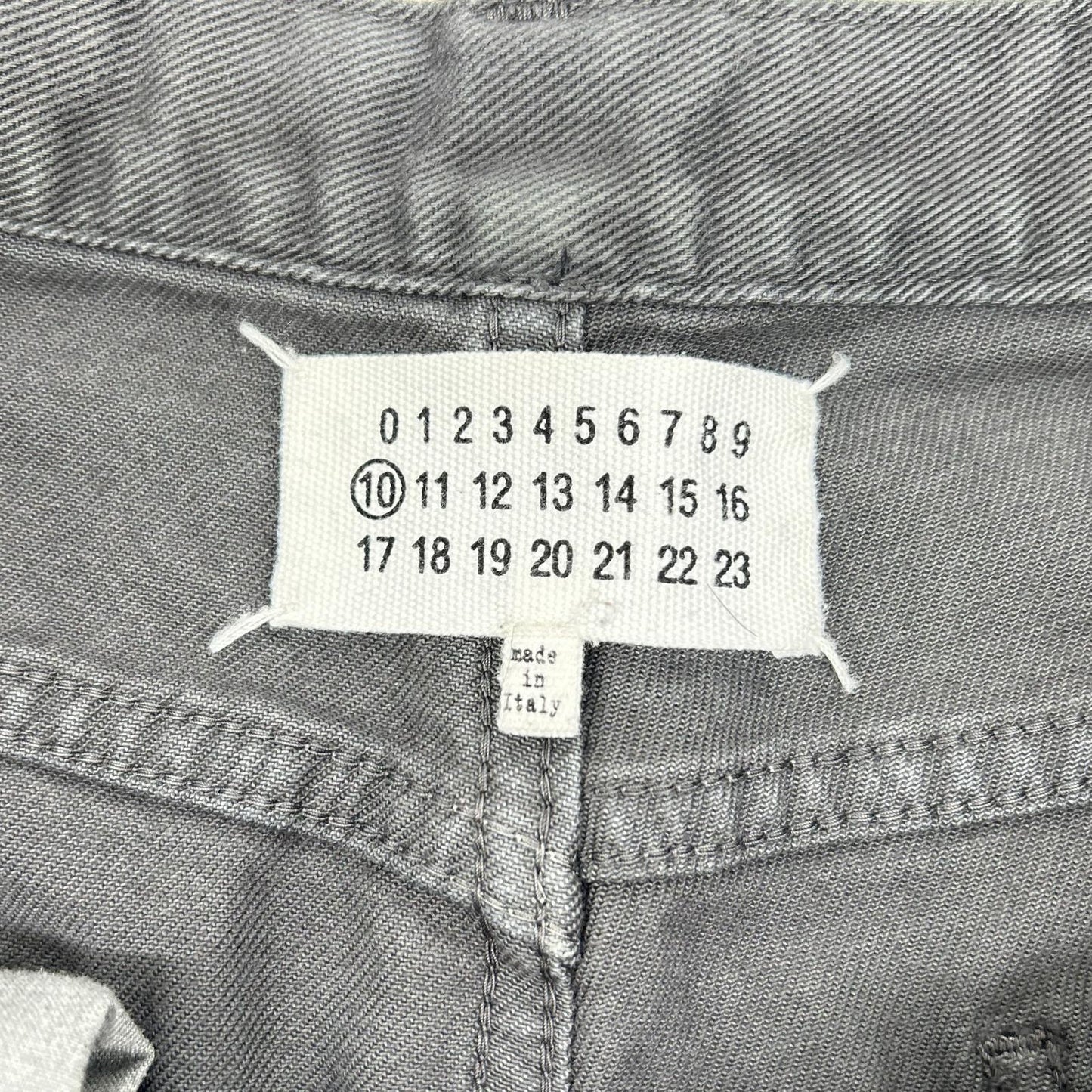 Maison Margiela メゾンマルジェラ 17年製 グレー ボタンフライ デニムパンツ ボトムス