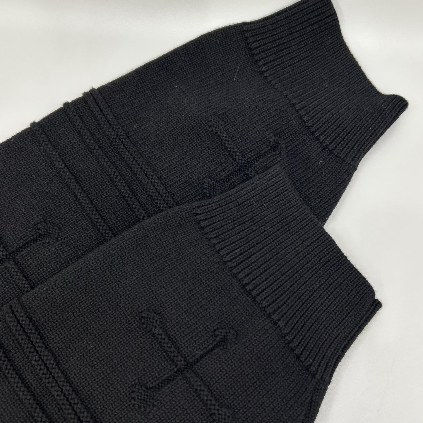 DAIRIKU 25AW Black Docking Lettered Knit Top