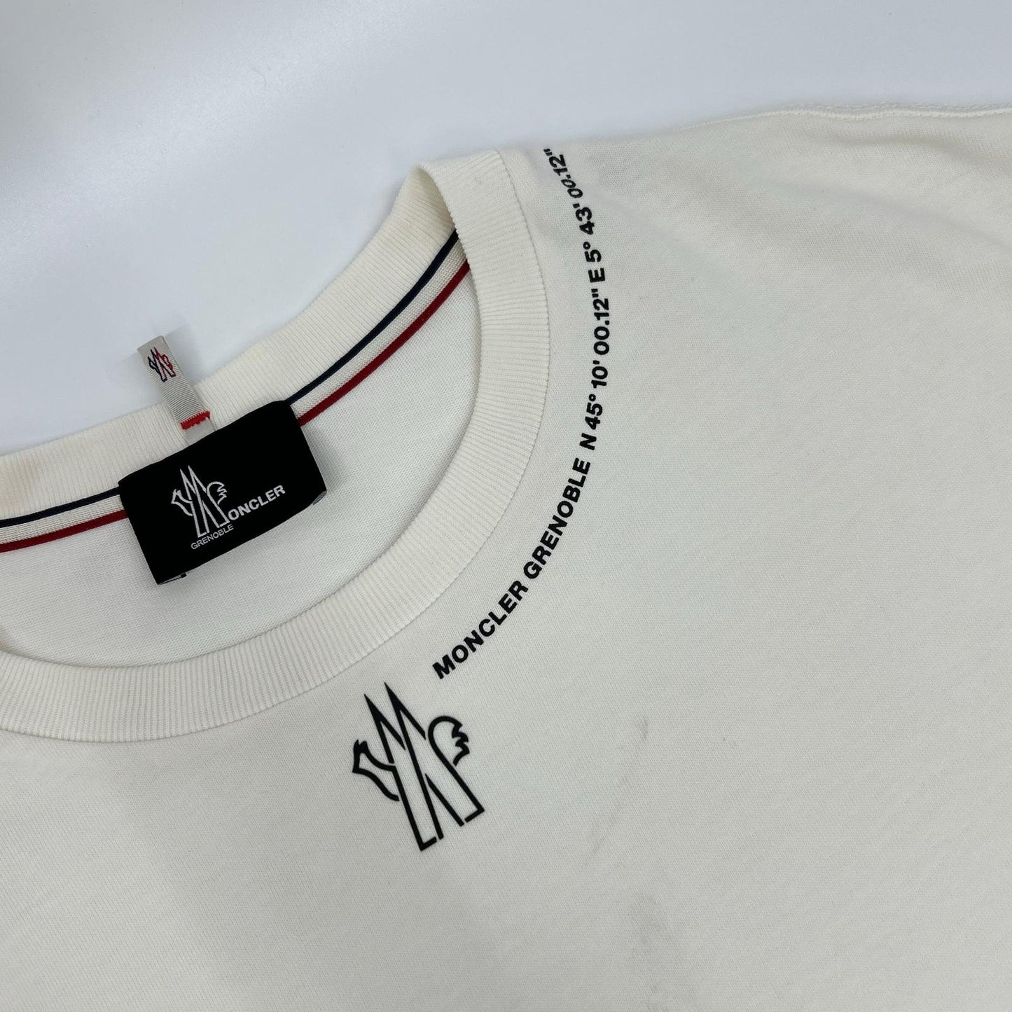 MONCLER 盟可睐 Grenoble 24年 白色 领口徽标 短袖T恤 上衣