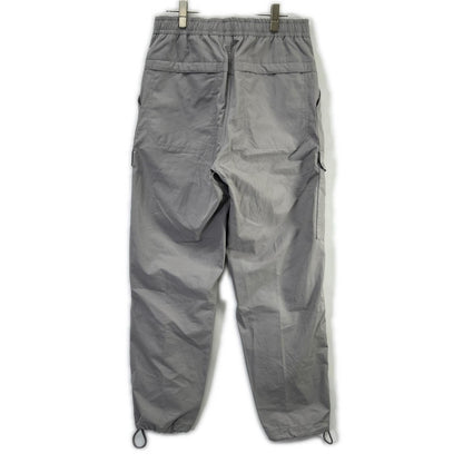 STONE ISLAND ストーンアイランド 25年 ゴースト グレー L1S153100017　ALL-WEATHER COTTON CANVAS カーゴパンツ ボトムス