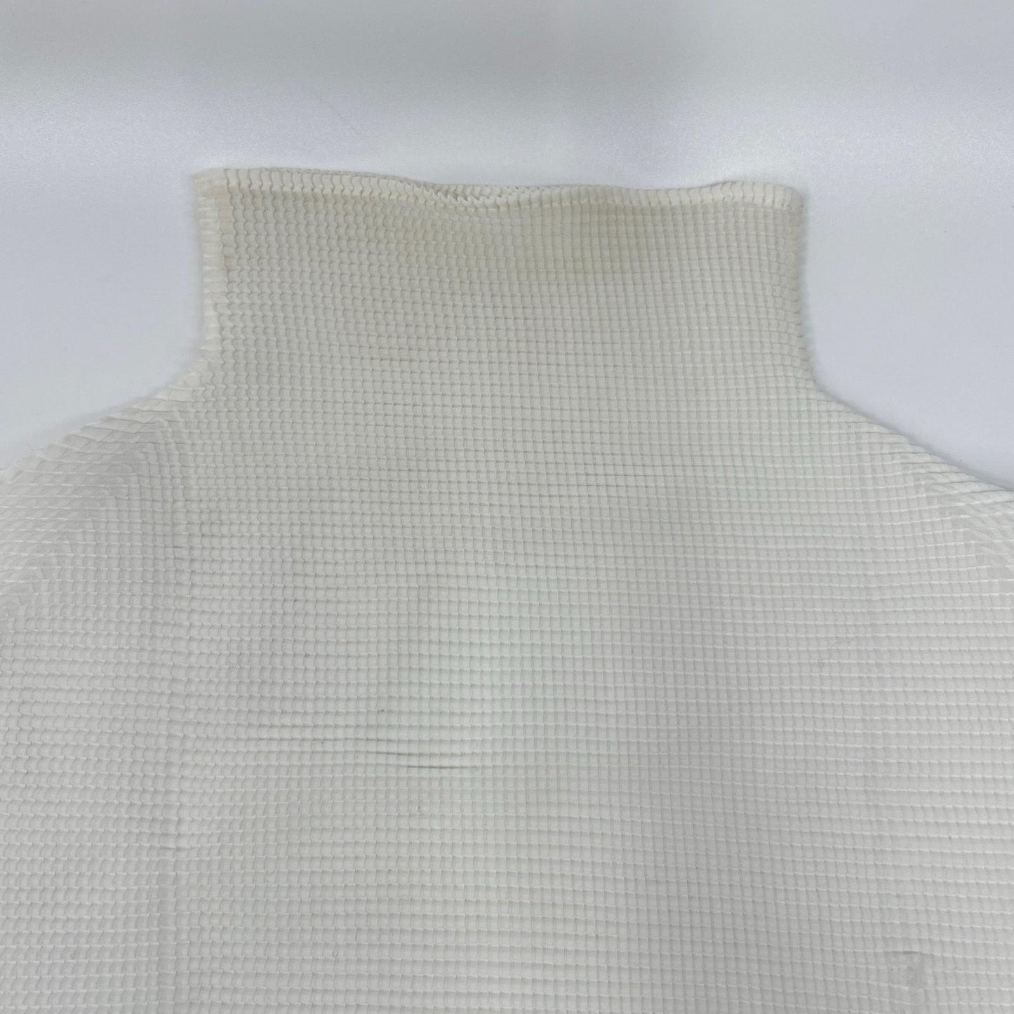 ISSEY MIYAKE イッセイミヤケ PP01FK918 ホワイト プリーツ トップス トップス