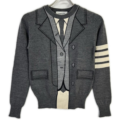 THOM BROWNE トムブラウン FKA243A-00014035 グレー トロンプルイユ ニットプルオーバー トップス