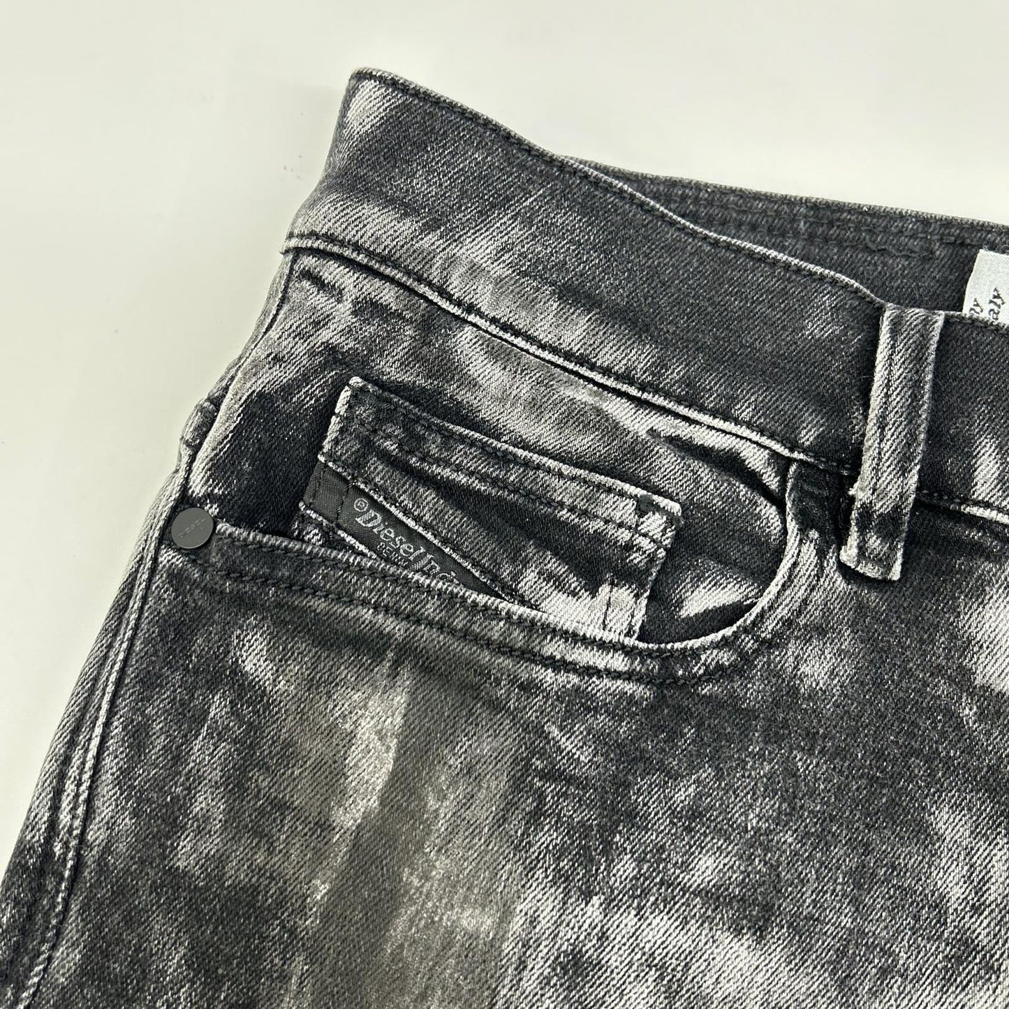 DIESEL ディーゼル ブラック D-AMUY グラデーション スキニーパンツ ボトムス
