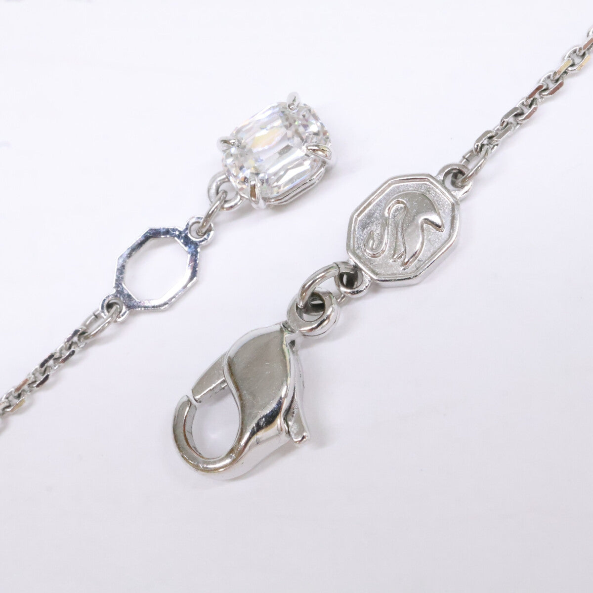 SWAROVSKI スワロフスキー Hyperbola ハイパーボラ インフィニティ ペンダント ネックレス