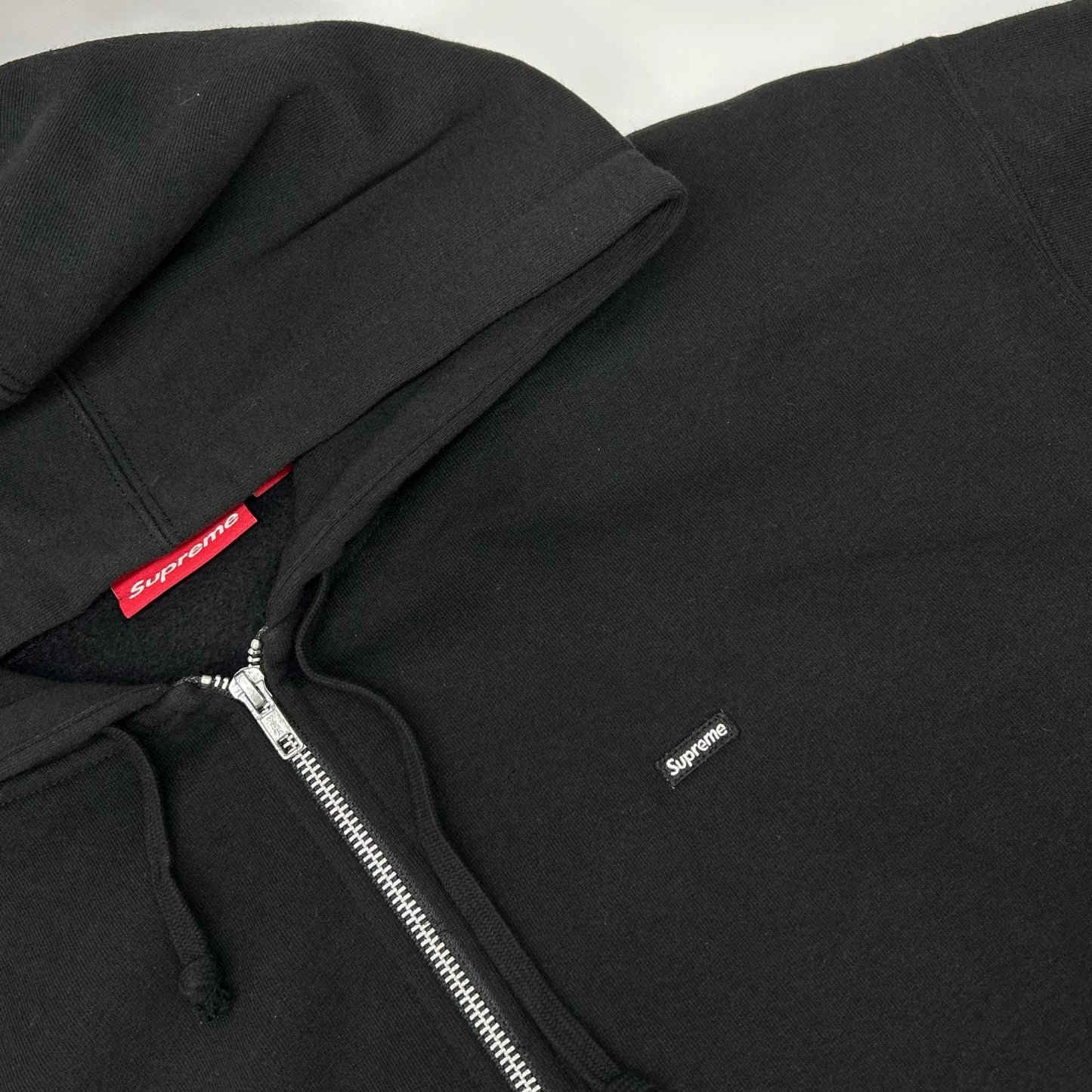 Supreme シュプリーム 24AW ブラック Small Box Zip Up Hooded Sweatshirt ジャケット