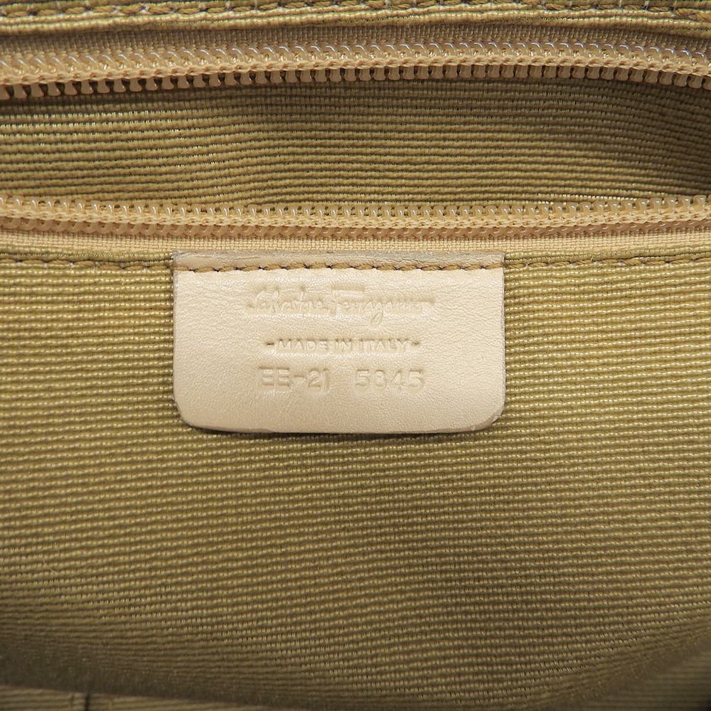 Salvatore Ferragamo サルヴァトーレフェラガモ リアルファー バッグ ショルダーバッグ レディース ベージュ ショルダーバッグ
