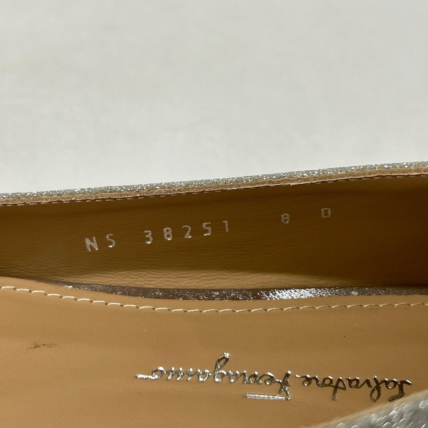 Salvatore Ferragamo サルヴァトーレフェラガモ 38251 ラメグリッターヴァラリボン パンプス シューズ