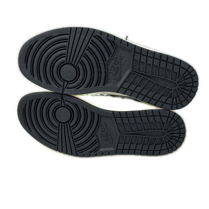 NIKE ナイキ 555088-702 AIR JORDAN 1 RETRO HIGH OG VOLT/SAIL-BLACK シューズ