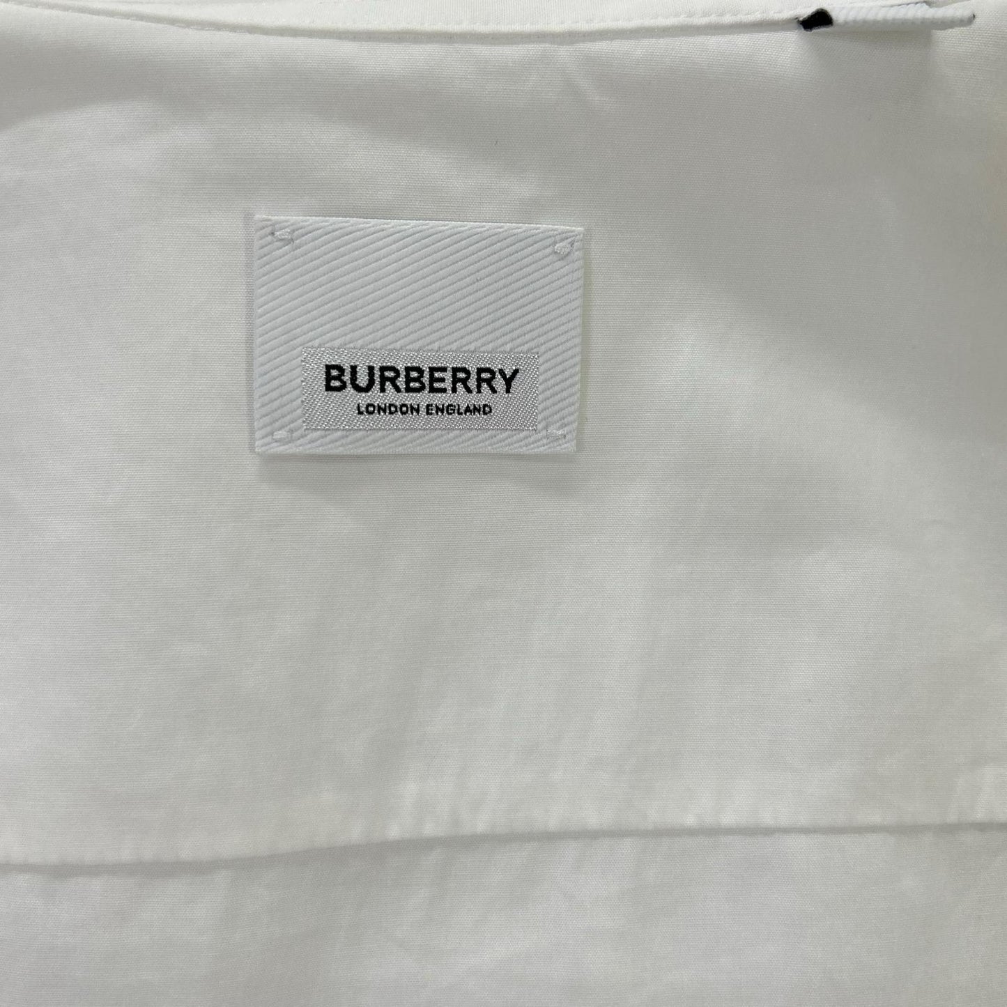 BURBERRY バーバリー 8017503 ホワイト ノバストライプ S/S シャツ トップス