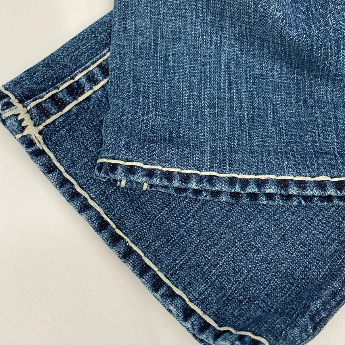 TRUE RELIGION トゥルーレリジョン BILLY 　SUPER　インディゴ 極太ステッチ ストレートデニム 34 ボトムス