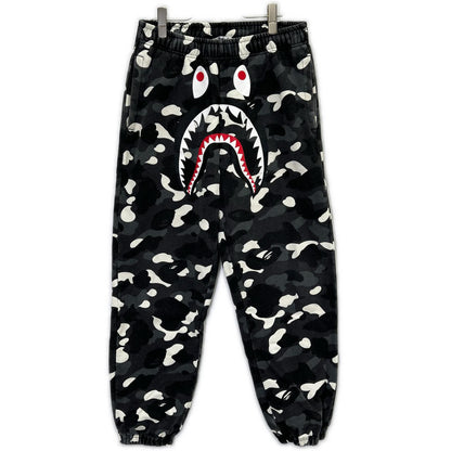 A BATHING APE アベイシングエイプ グレー シャークパンツ ボトムス