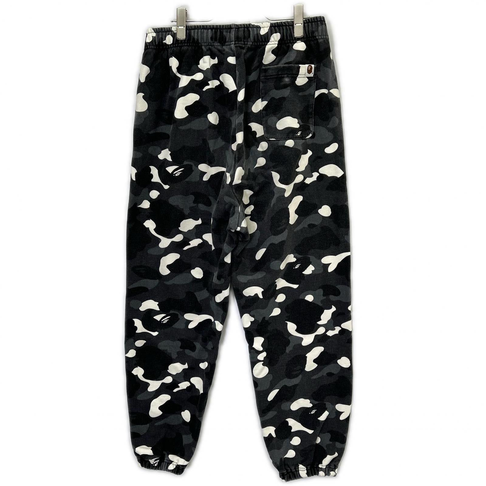 A BATHING APE アベイシングエイプ グレー シャークパンツ ボトムス
