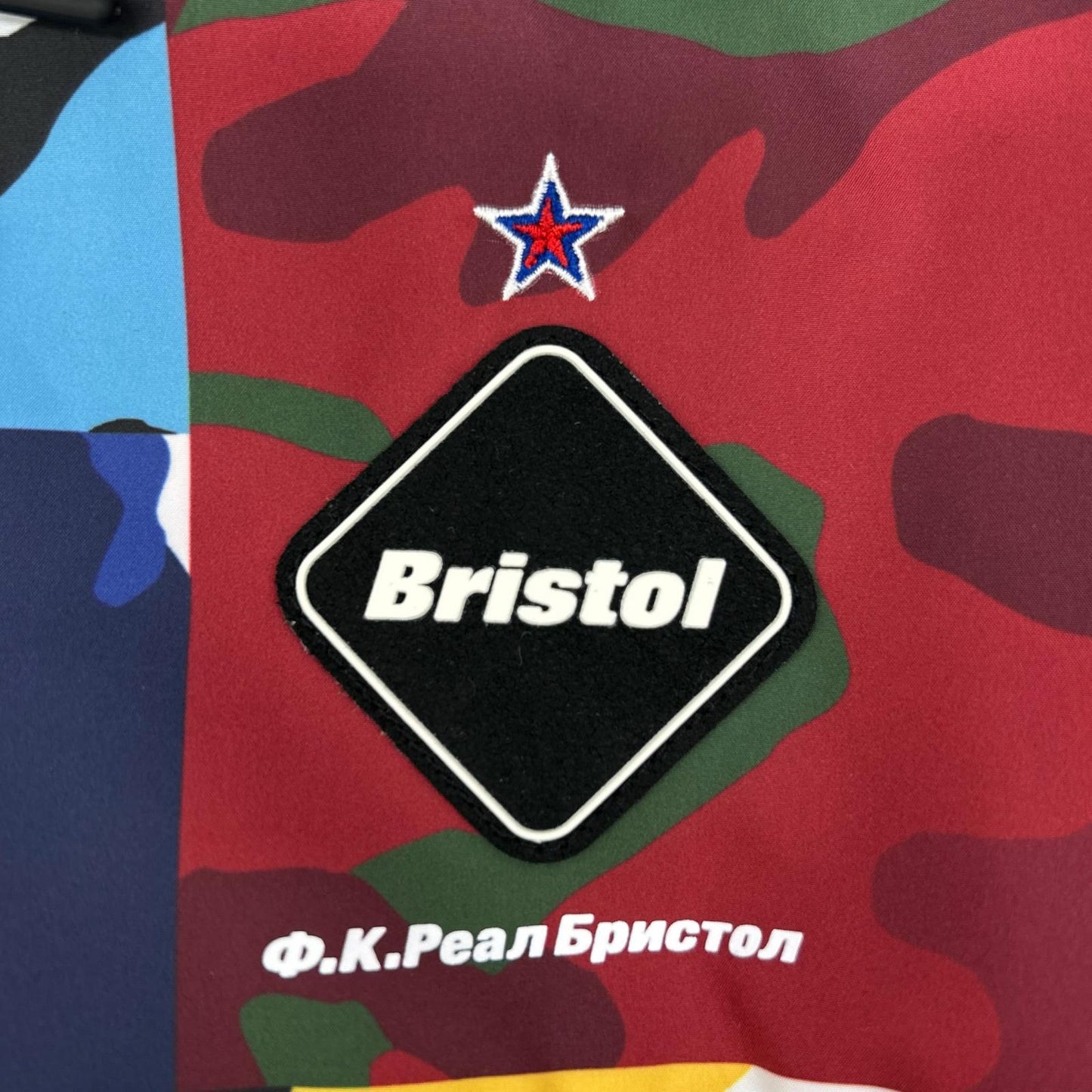 F.C.Real Bristol エフシーリアルブリストル FCRB-180025 マルチカラー カモフラ ジップアップパーカー トップス