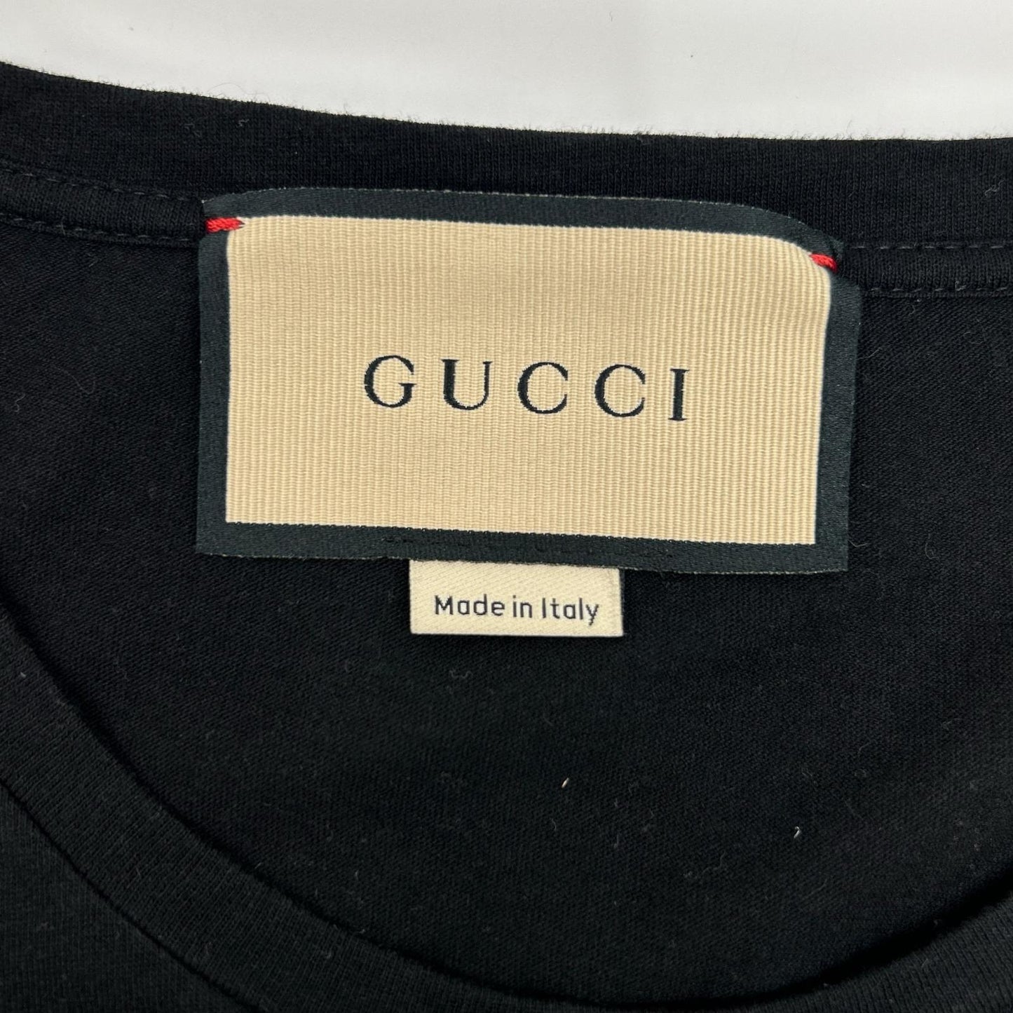 GUCCI グッチ ブラック Tonal Brand Logo Tee トップス