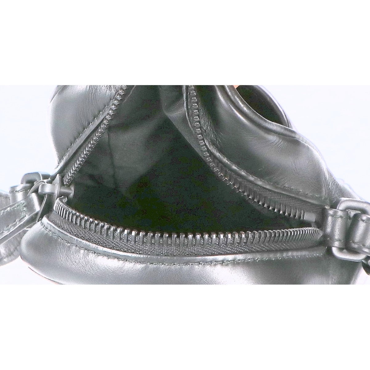 BOTTEGA VENETA ボッテガヴェネタ 【美品】566214 レッジェーロ パンチング ショルダーバッグ