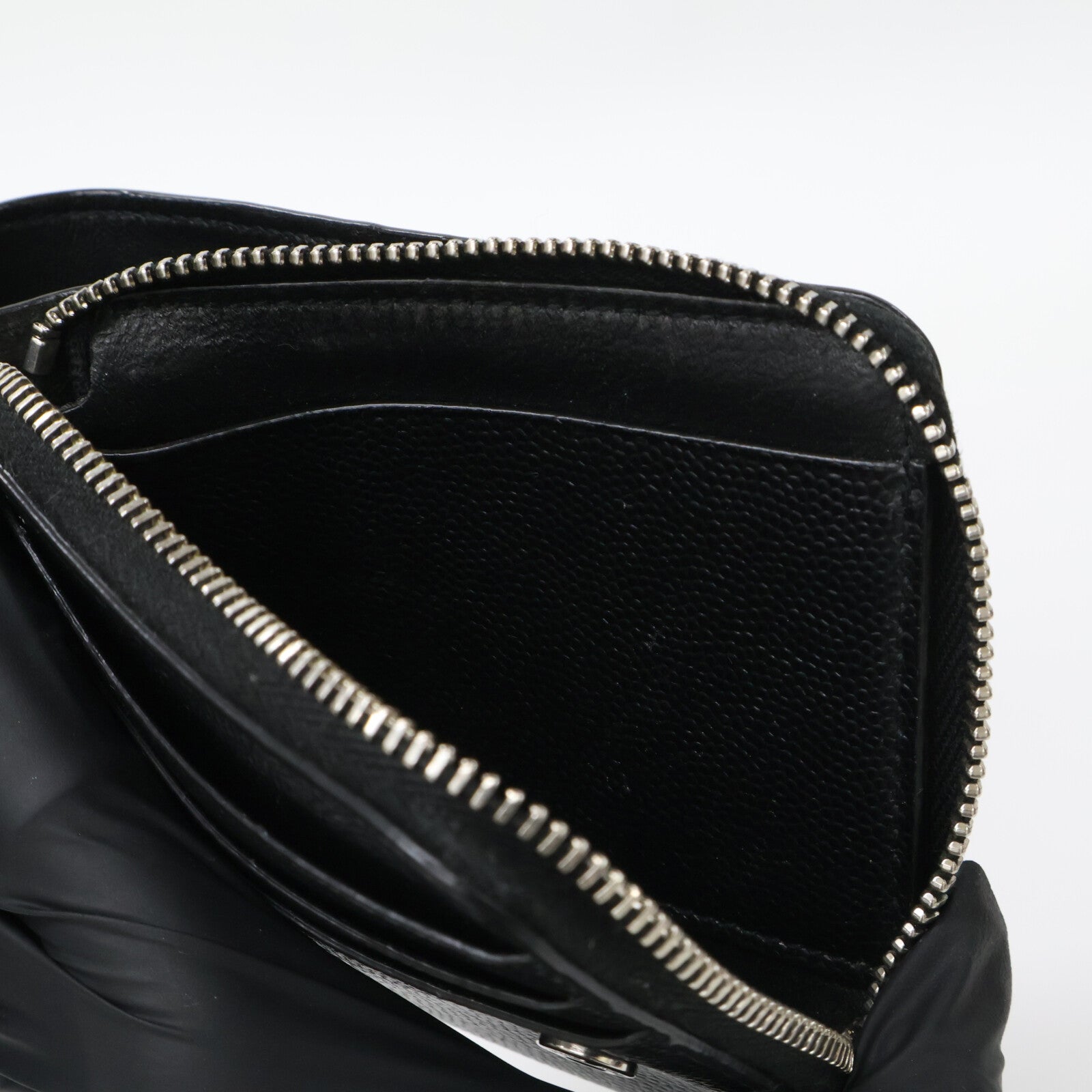 SAINT LAURENT PARIS サンローランパリ 【美品】イースト/ウェスト ウォレット 二つ折り財布（小銭入れあり）
