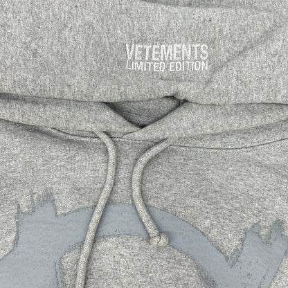VETEMENTS ヴェトモン 22AW グレー DOUBLE ANARCHY LOGO トップス
