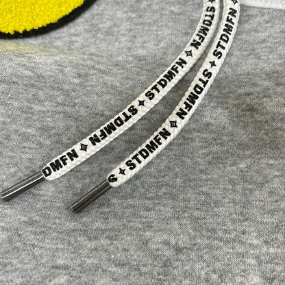 STUD MUFFIN スタッドマフィン グレー コットン パッチ プルパーカー トップス