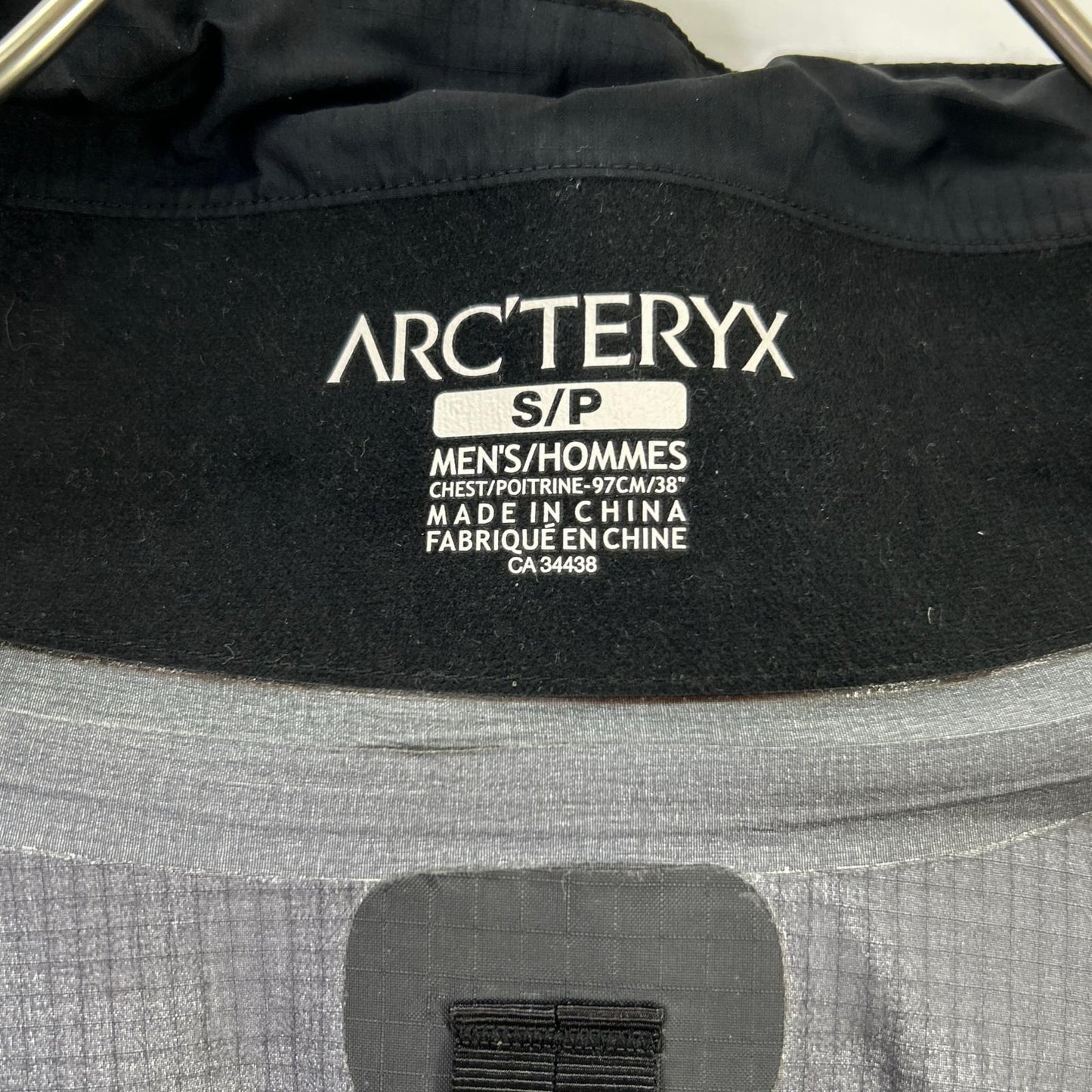 ARC'TERYX アークテリクス ビームス別注 20785 40th THETA AR Jacket ゴアテックス マウンテンパーカー ジャケット