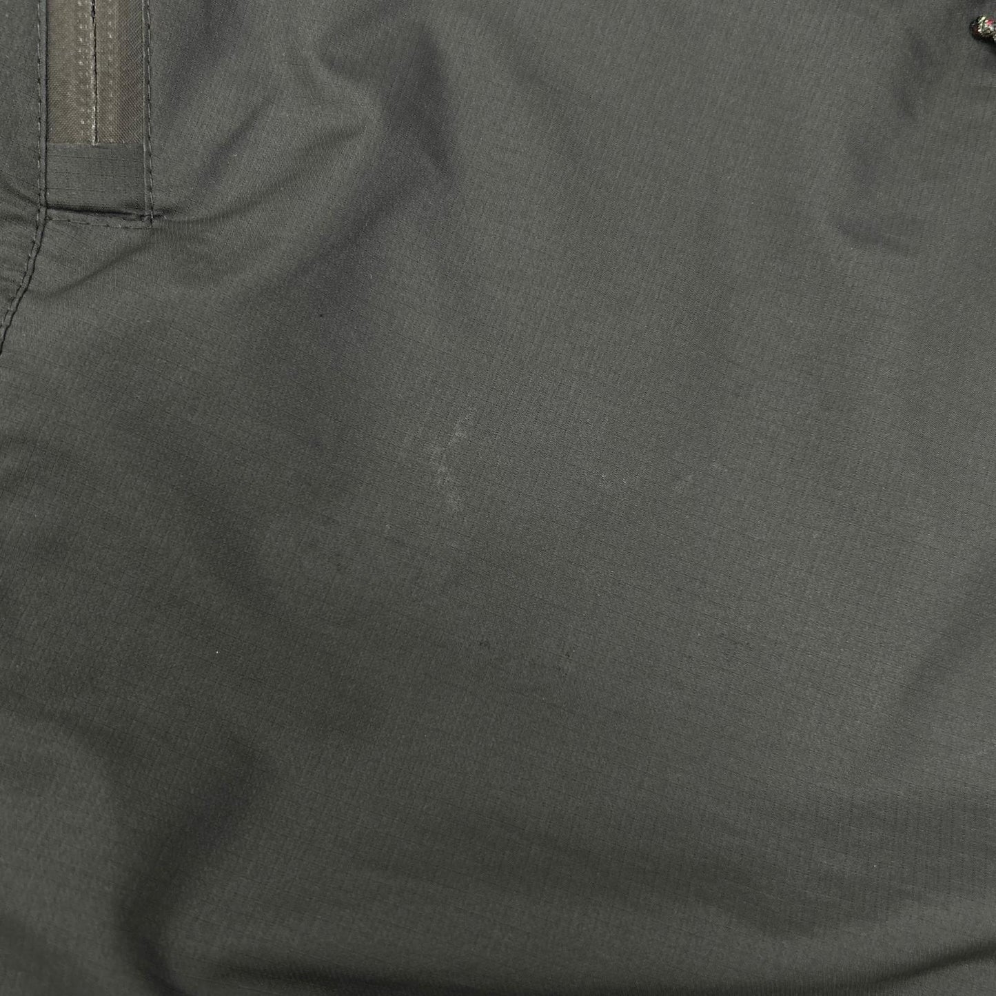 Patagonia パタゴニア 83650 ブラック エッセンシャルプルオーバー ジャケット