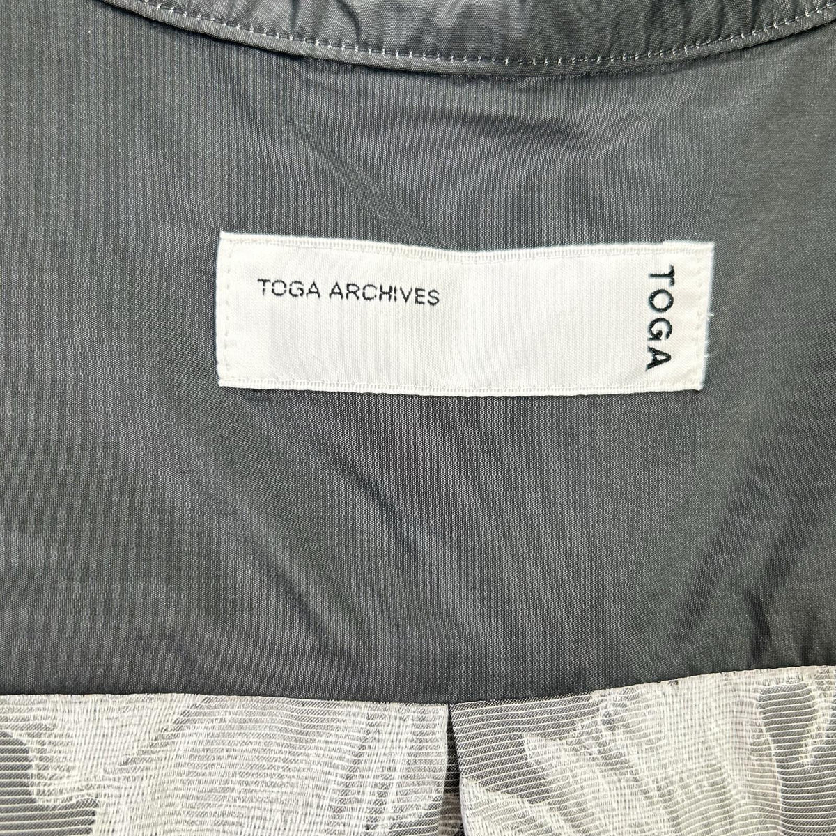 TOGA Toga 23SS TA31-FJ027 Black Flower jacquard shirt Tops